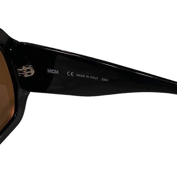 MCM Geometric Sunglasses 709S 002-Gradient-Black/White Leather Inserts - Picture 12 of 15